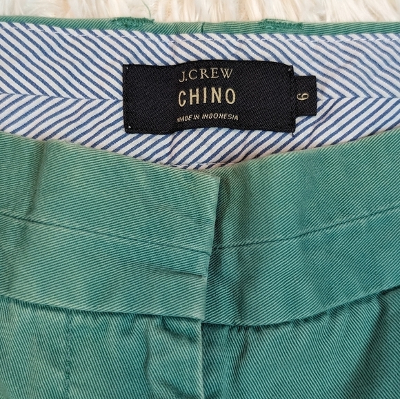 J. Crew Chino city fit 3” Shorts - Picture 4 of 9